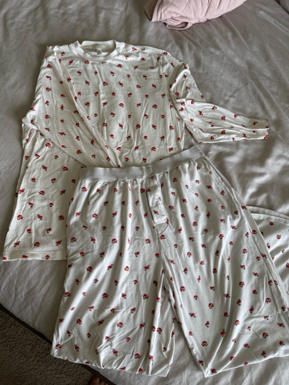 SKIMS Boyfriend Long Sleeve Top and Pants Set - Picture 3 of 5